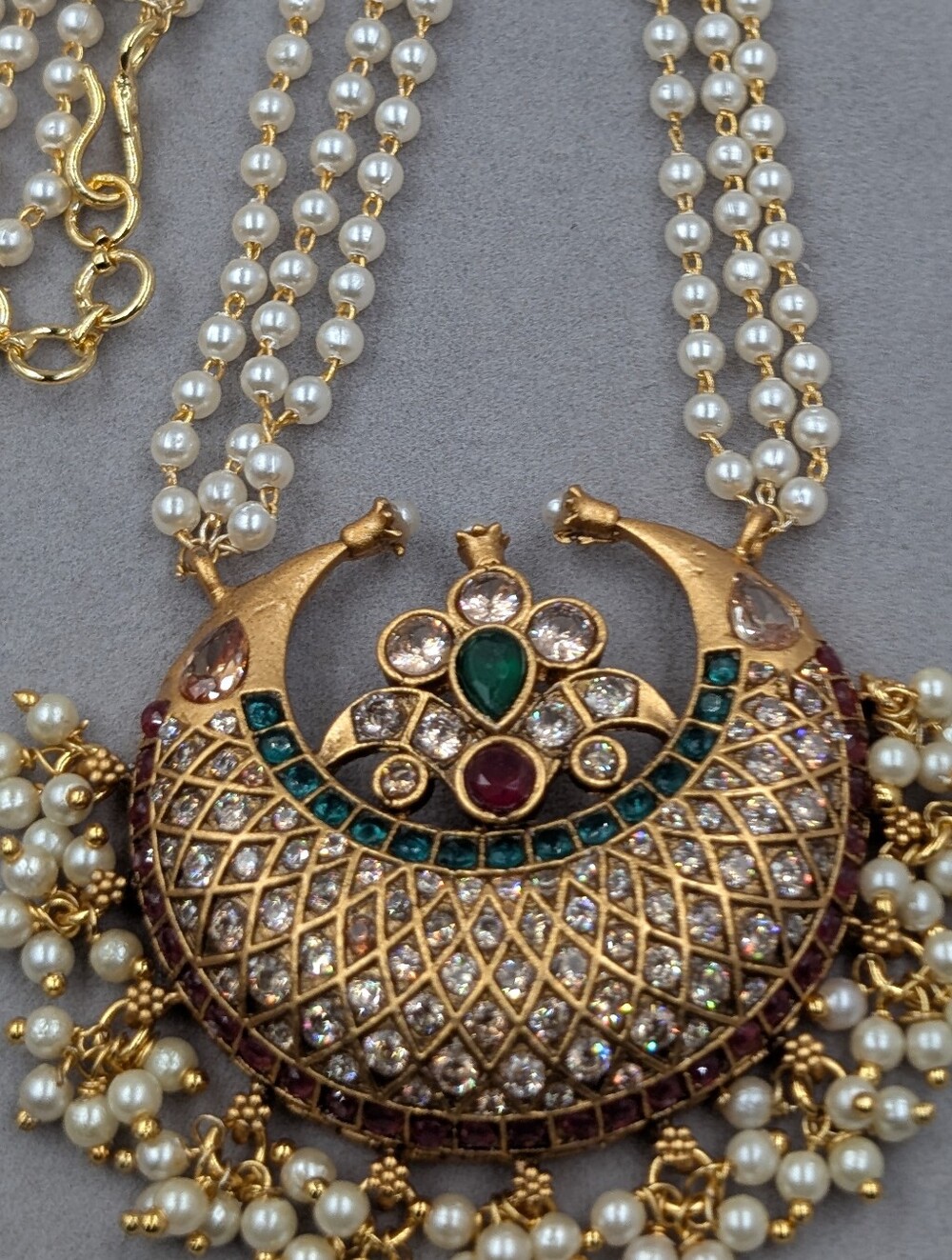 Indian Peacock Kundan Style Pearl Necklace Earrings Set Bridal | 0017 - Picture 4 of 11
